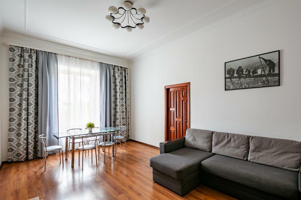 Bv Apartments Exquisite 리비프 외부 사진