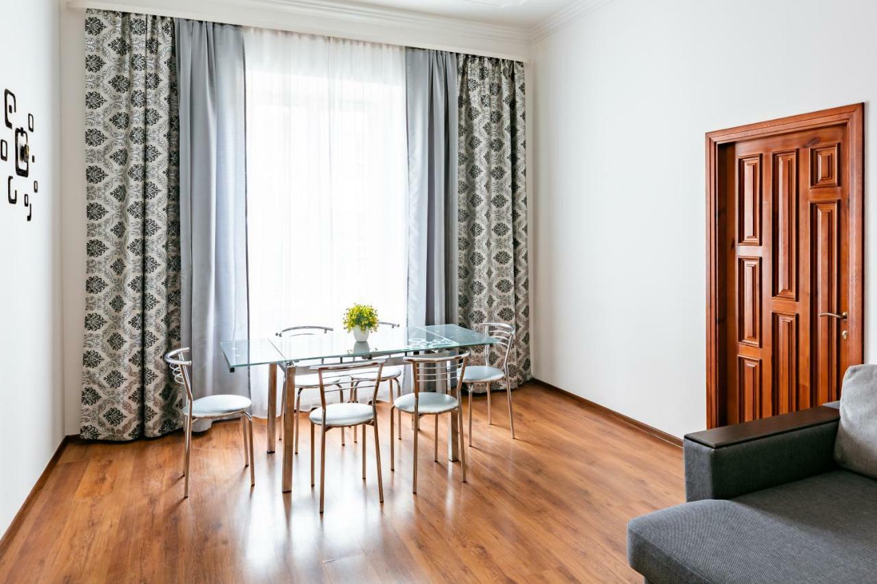 Bv Apartments Exquisite 리비프 외부 사진